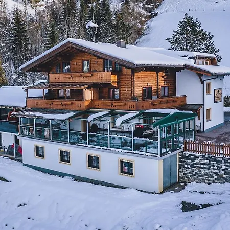 Panorama Guggenbichl: Alpine Views & Access Kaprun