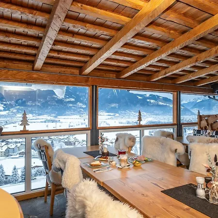 Panorama Guggenbichl: Alpine Views & Access Apartment Kaprun