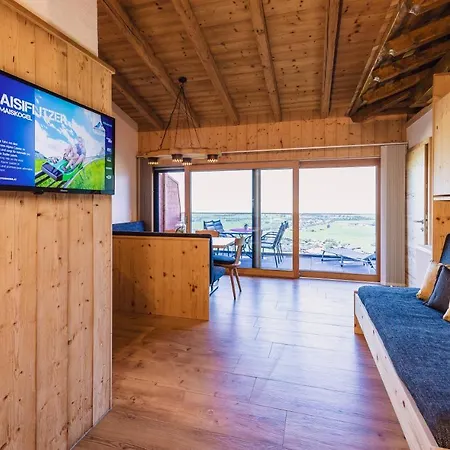 Panorama Guggenbichl: Alpine Views & Access * Kaprun
