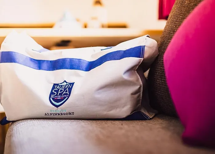 Panorama Guggenbichl - Inkl Sommerkarte, Einmaliger Eintritt Ins Tauern & Bester Ausblick Ueber Kaprun